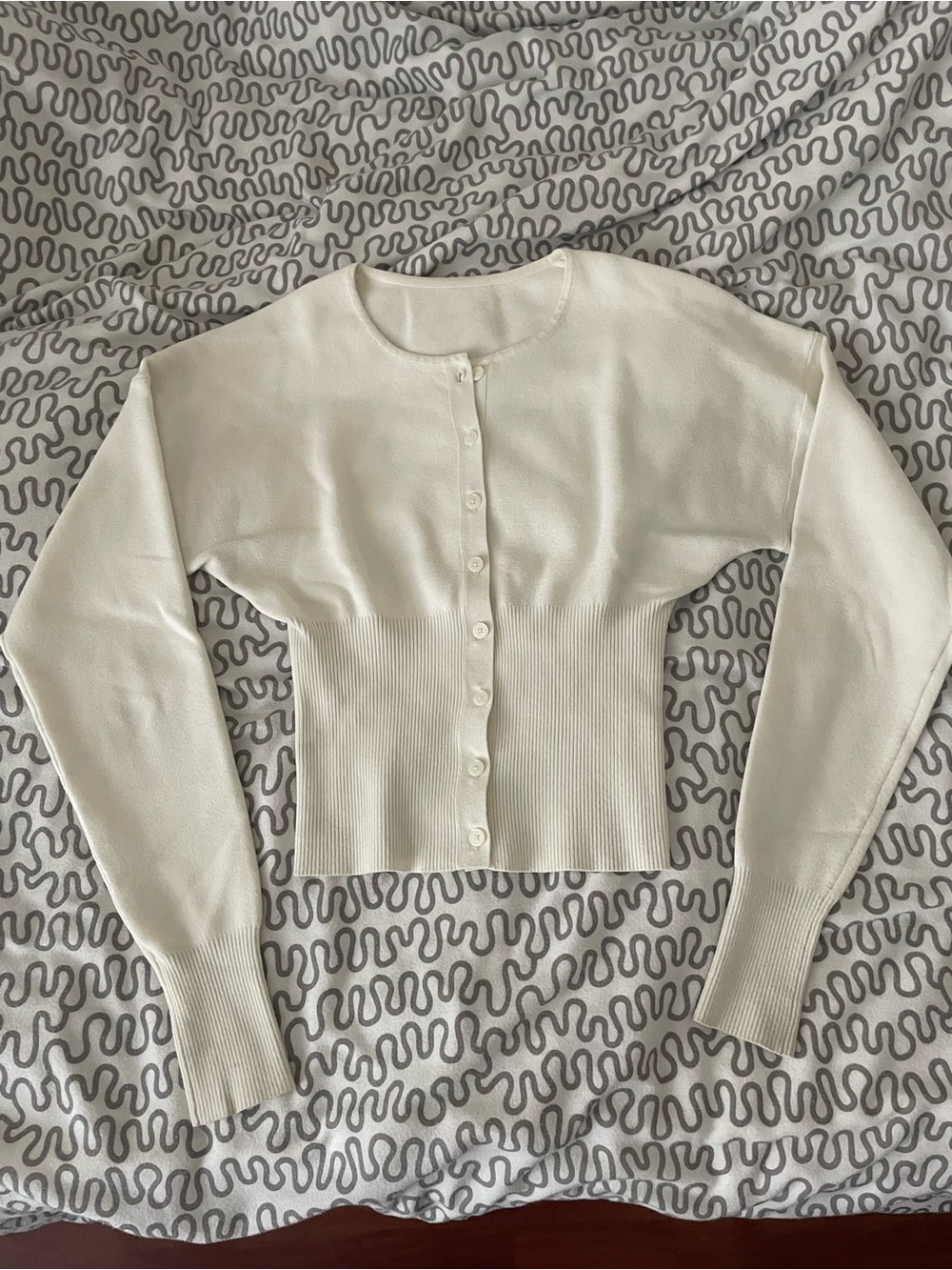 Aritzia Cream Ribbed Cropped Button-Front GOLIGHTLY Cardigan
